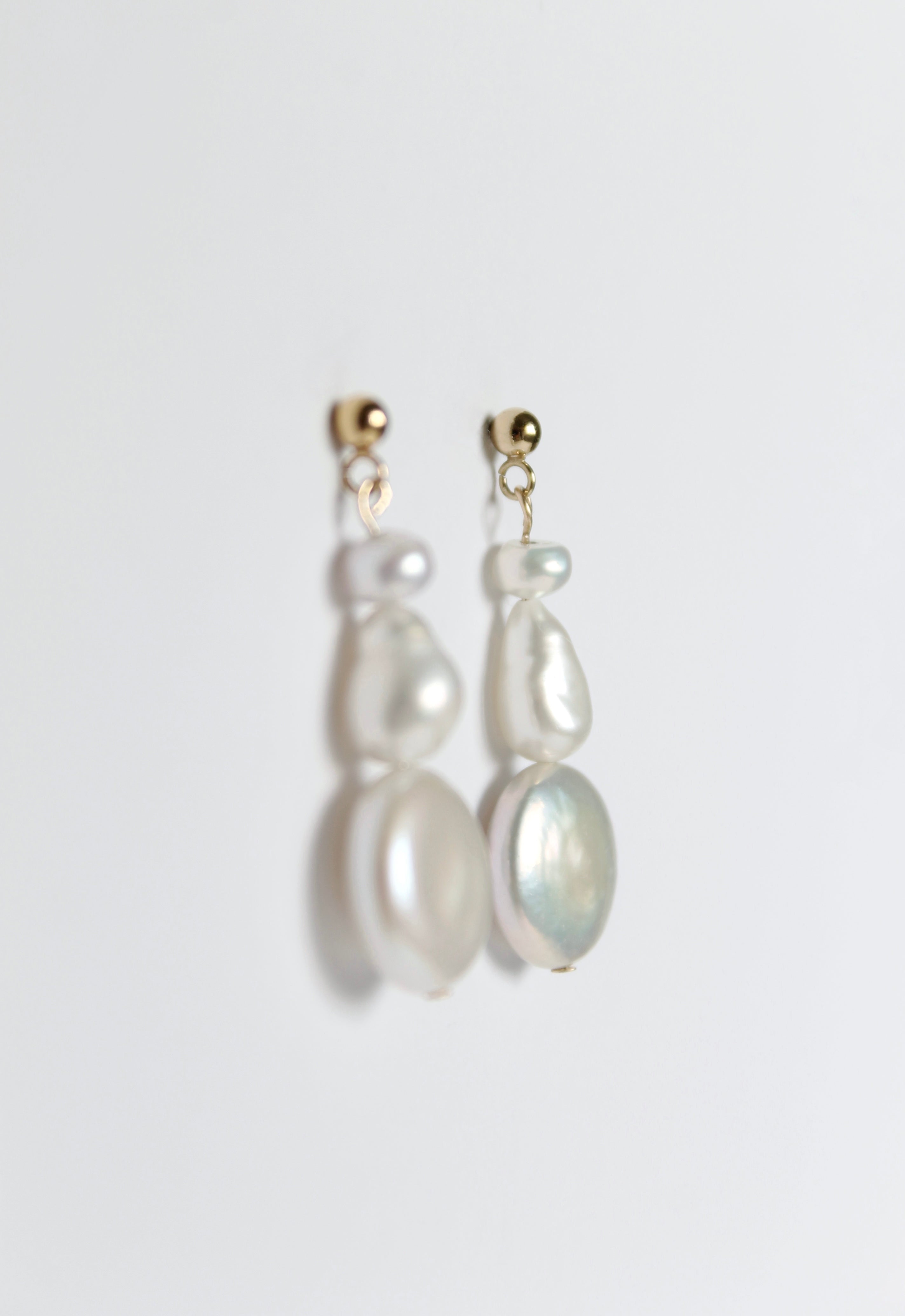 Gold Pearl Earrings - VOLIÀ