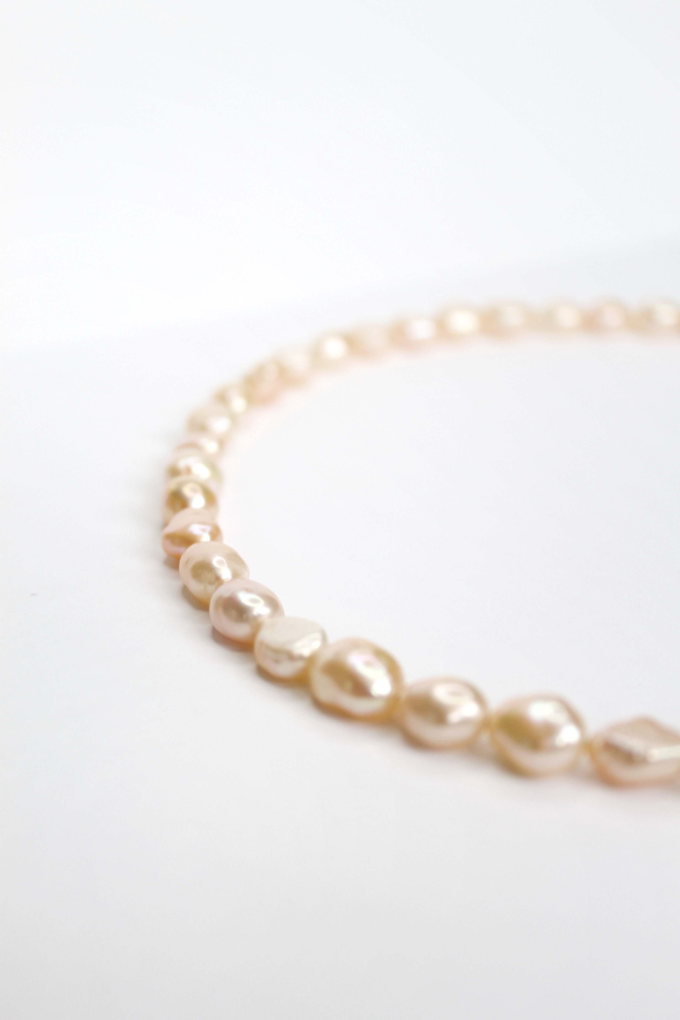 Peach Pearl Necklace - VOLIÀ