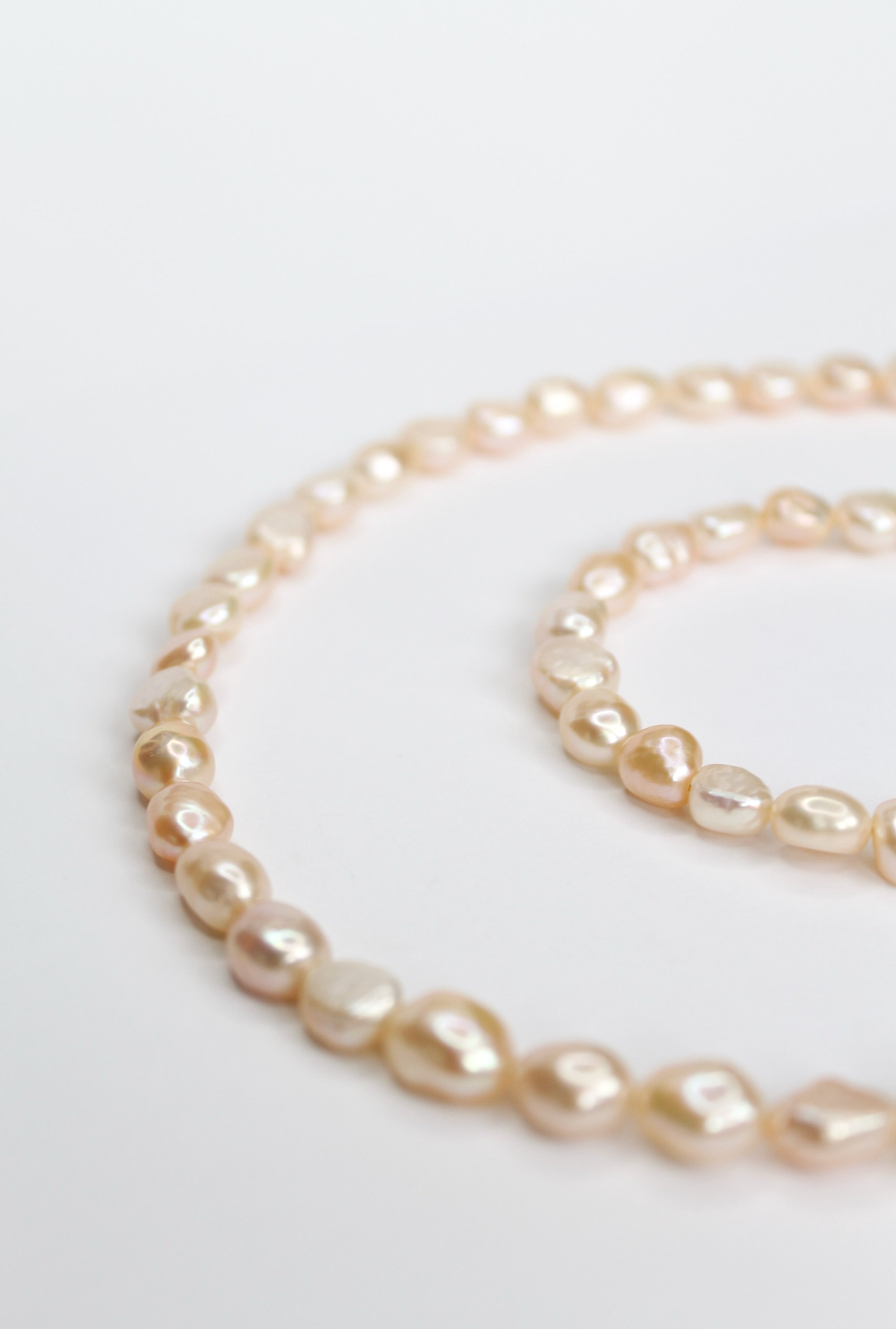 Peach Pearl Necklace - VOLIÀ