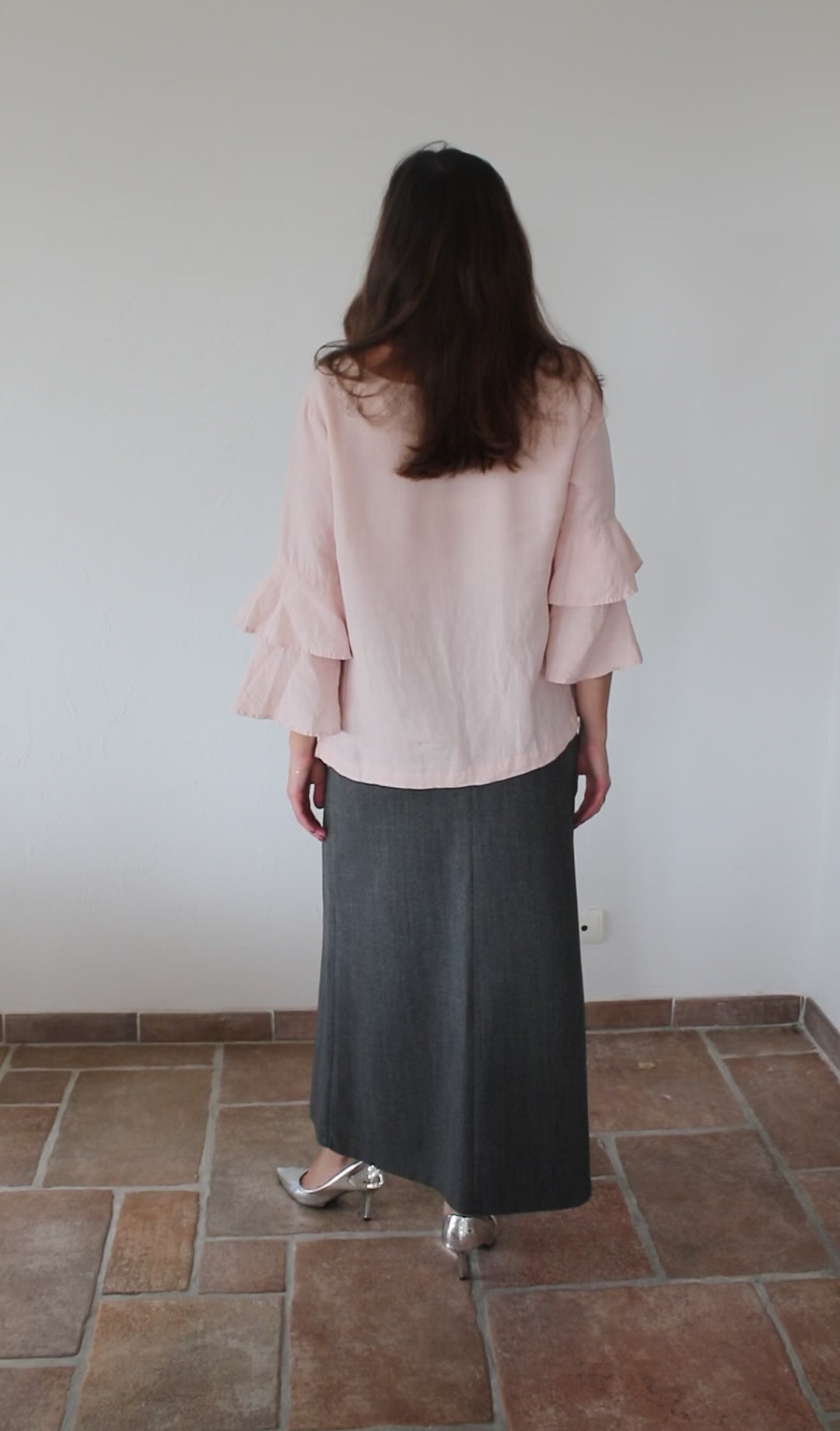 VOLIÀ Atelier - exclusively pre-loved. Each piece is pre-loved and curated with care from around the world, ready to be loved by its new owner. Celina Blouse - VOLIÀ. Discover curated, high-quality designs for the modern woman. Shop sustainable fashion at VOLIÀ Atelier today. 
